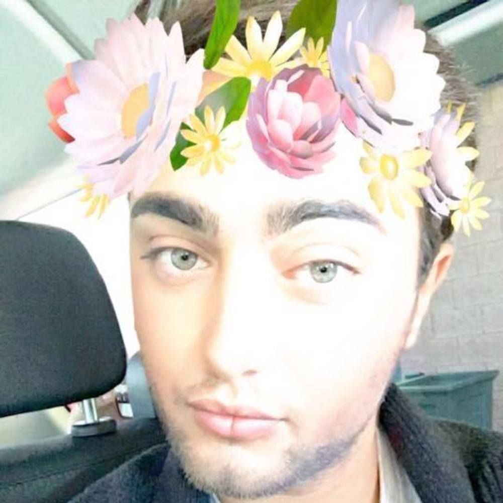 Meet your Posher, Brandon